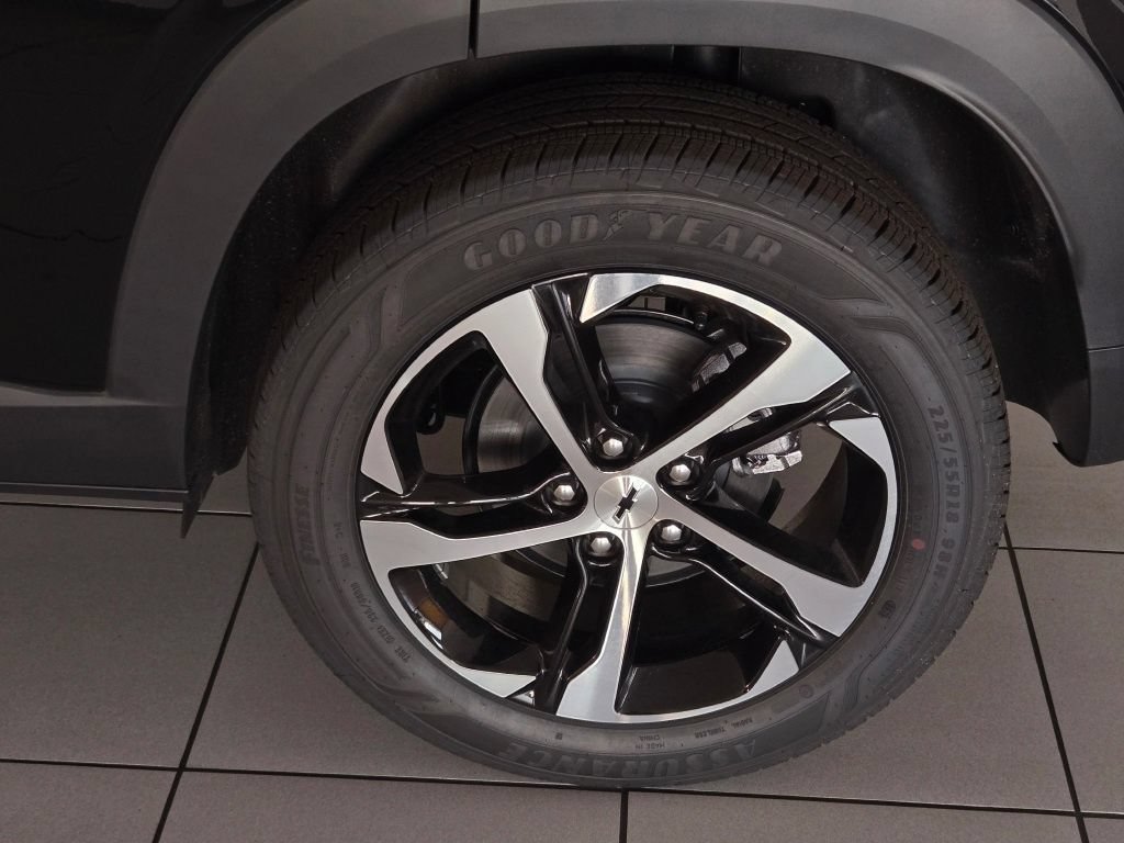 New 2026 Chevrolet Trax RS w/ Driver Confidence Package FWD image 14