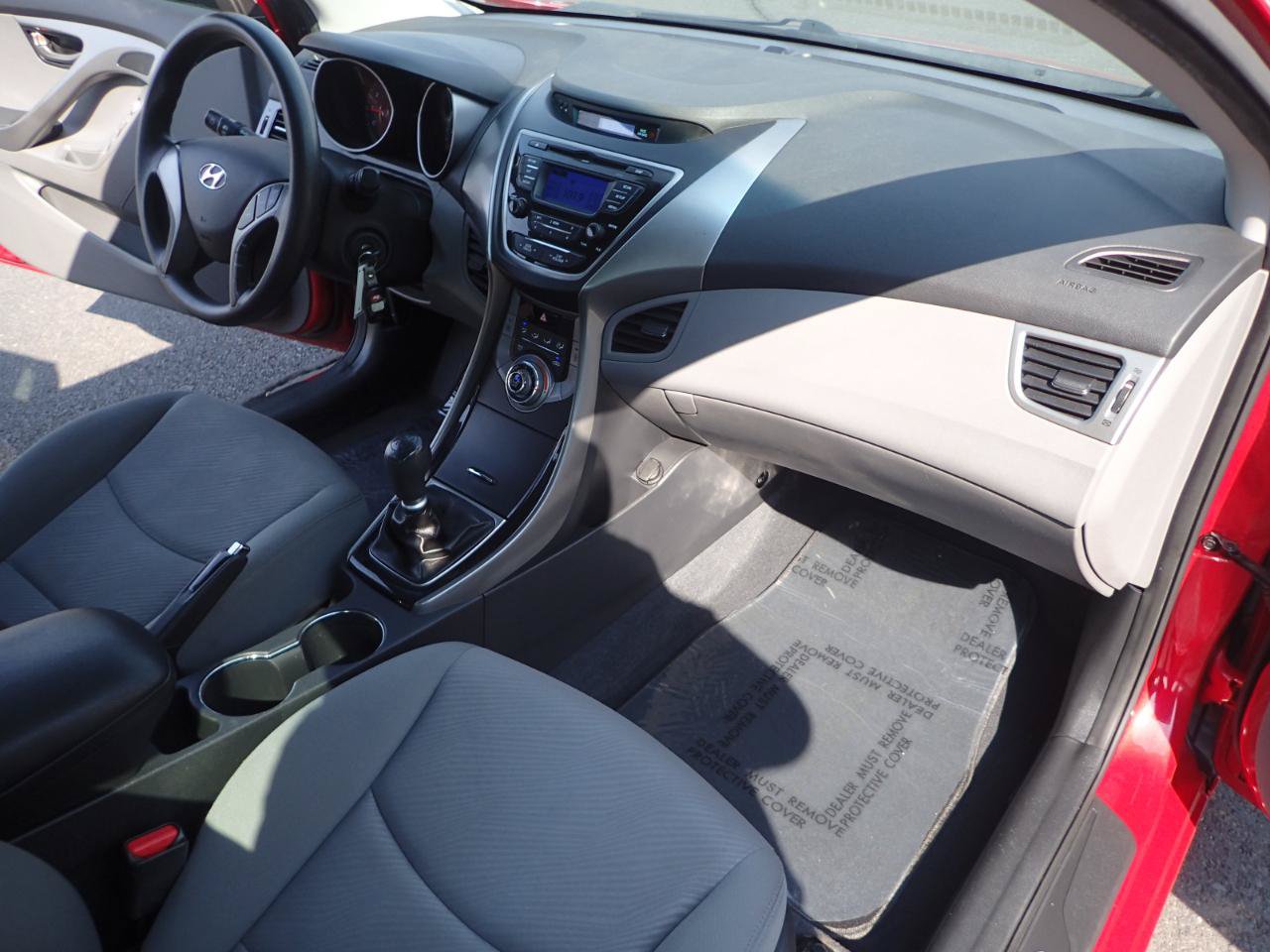 Used 2013 Hyundai Elantra GLS FWD image 13