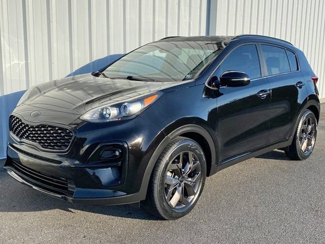 Used 2022 Kia Sportage Nightfall Edition FWD image 7