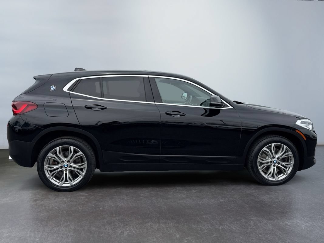 Used 2022 BMW X2 xDrive28i w/ Convenience Package AWD/4WD image 4