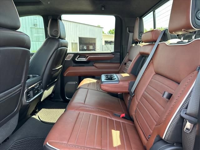 Used 2024 GMC Sierra 2500 Denali Ultimate AWD/4WD image 19