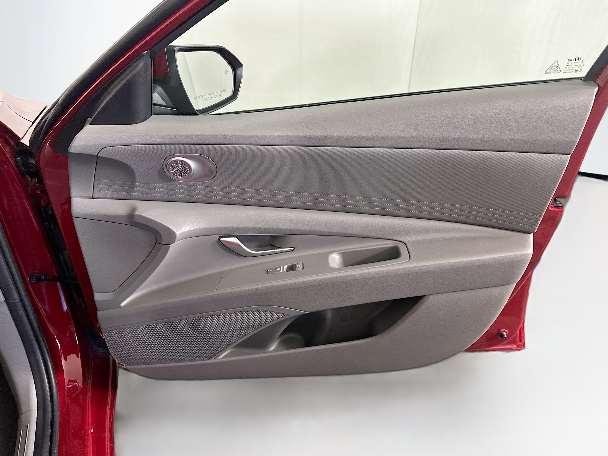 Used 2024 Hyundai Elantra SEL image 31