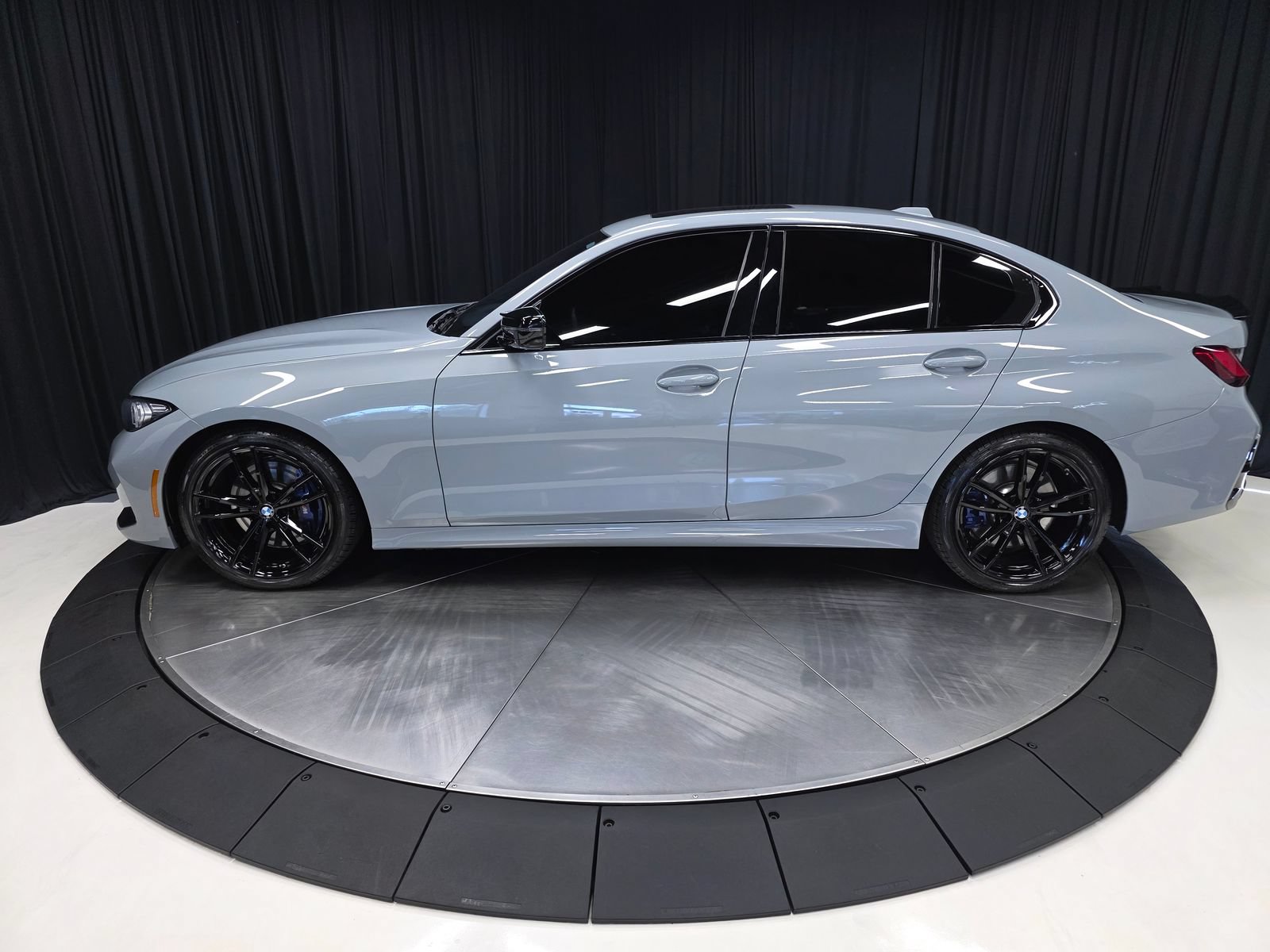Used 2024 BMW M340i RWD image 9