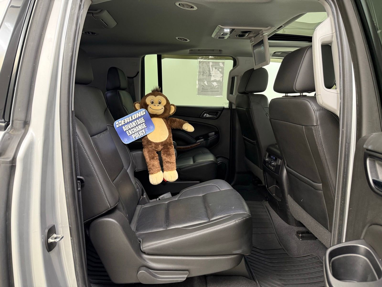 Used 2019 Chevrolet Suburban Premier AWD/4WD image 31