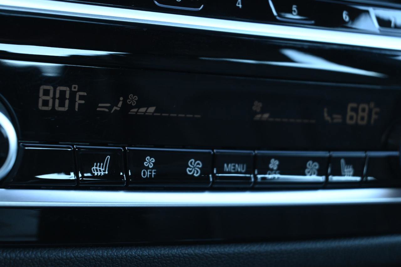 Used 2019 BMW 530i xDrive image 35