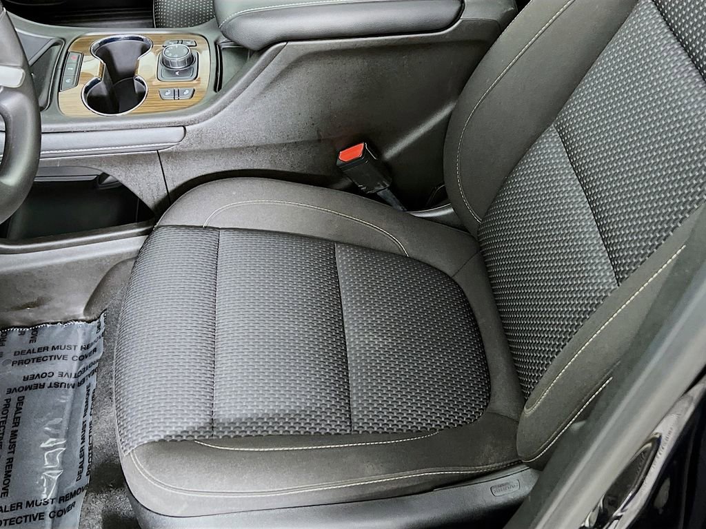 Used 2023 GMC Acadia SLE w/ Elevation Edition image 18