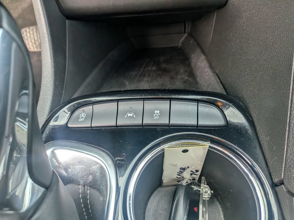 Used 2024 Buick Encore GX Preferred FWD image 16