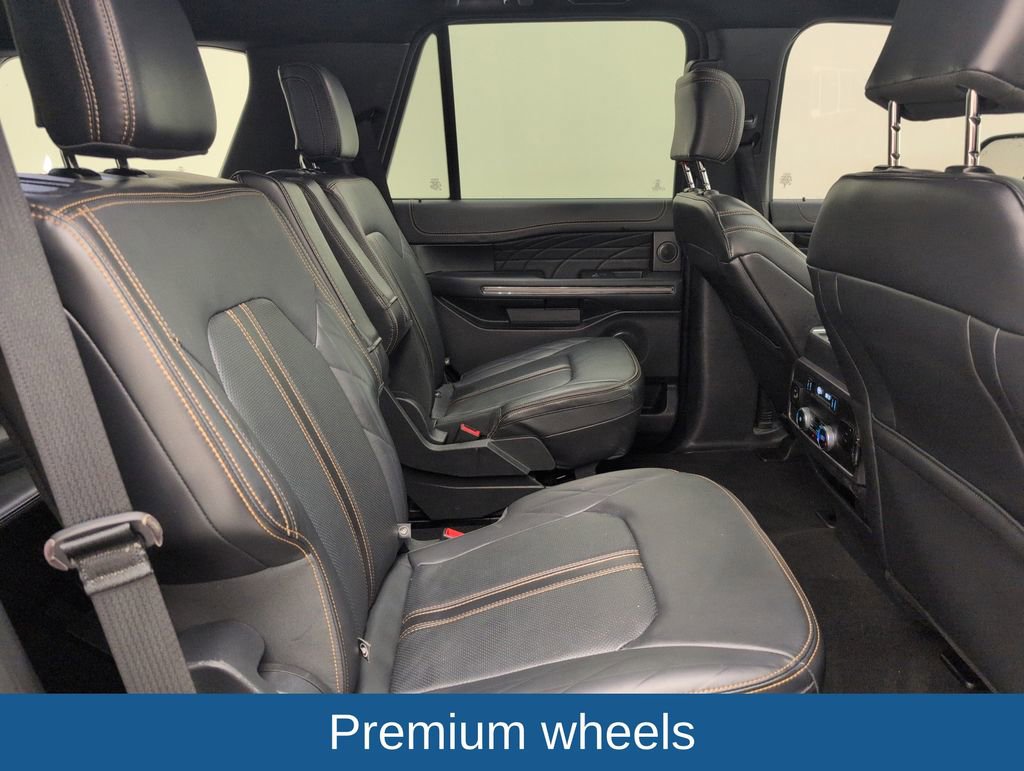Used 2023 Ford Expedition Platinum AWD/4WD image 16