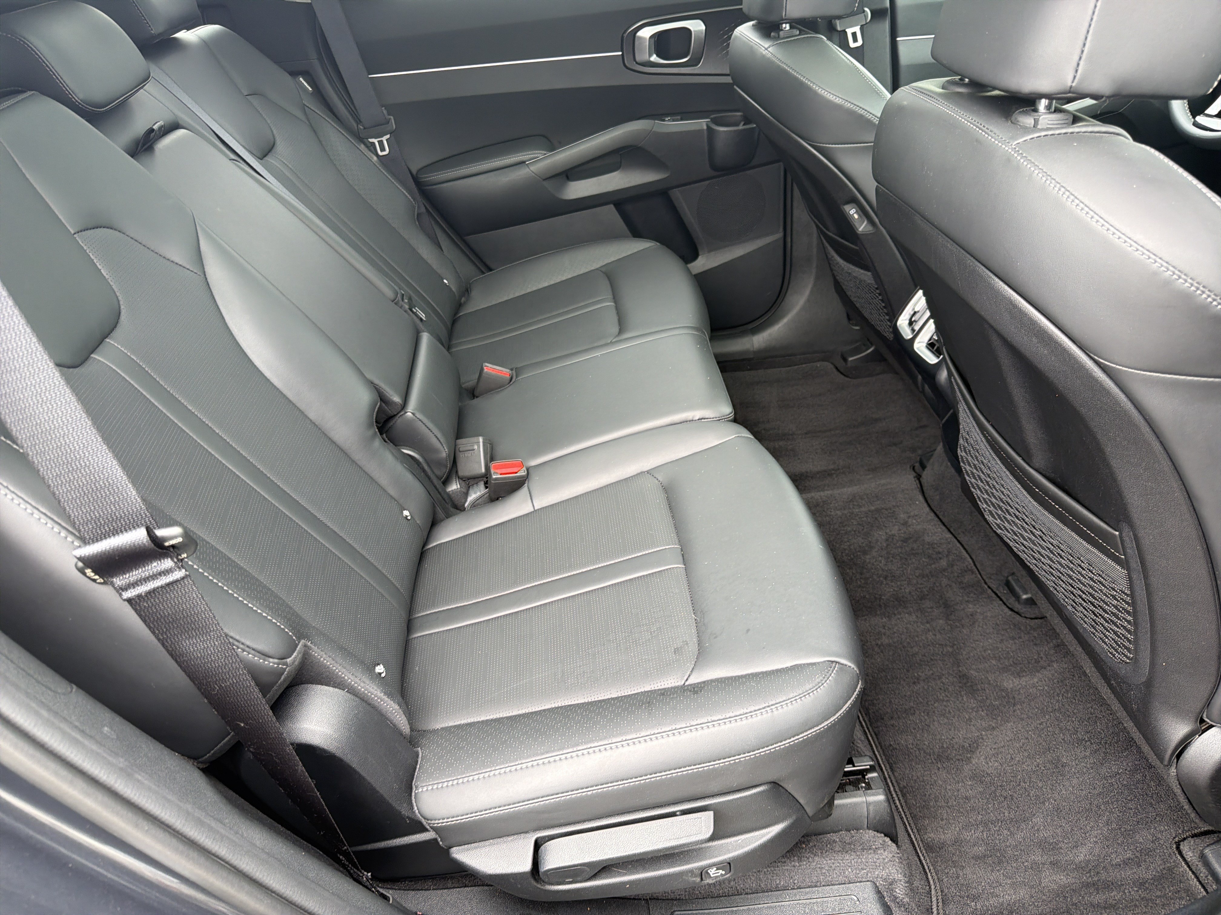 Used 2024 Kia Sorento S w/ Panoramic Sunroof Package FWD image 16