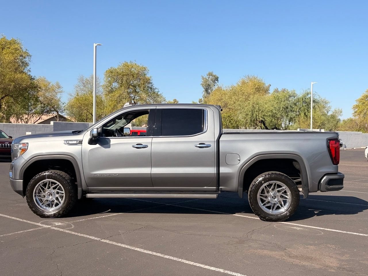 Used 2021 GMC Sierra 1500 Denali w/ Denali Ultimate Package AWD/4WD image 3