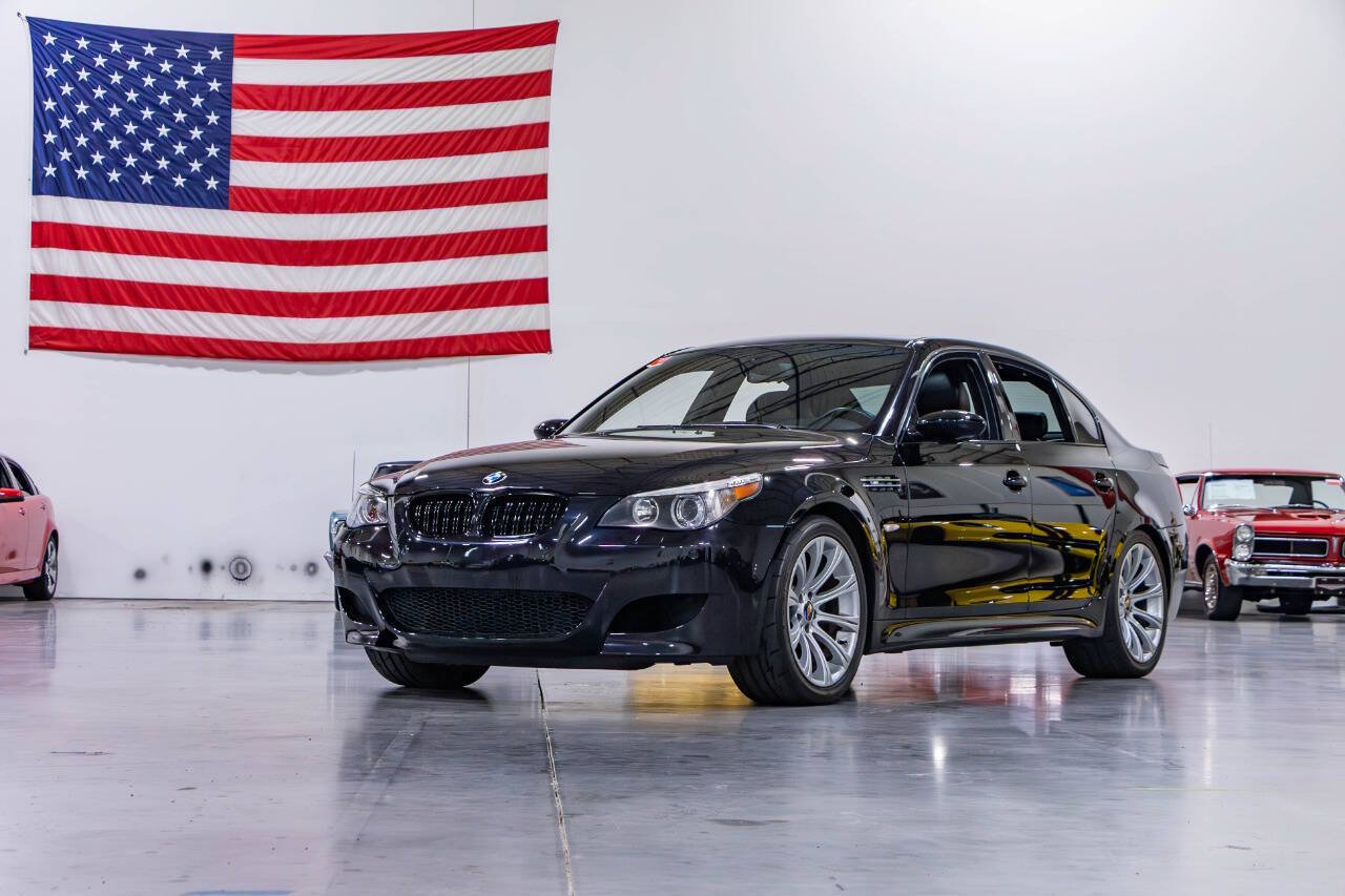 Used 2006 BMW M5 RWD image 1