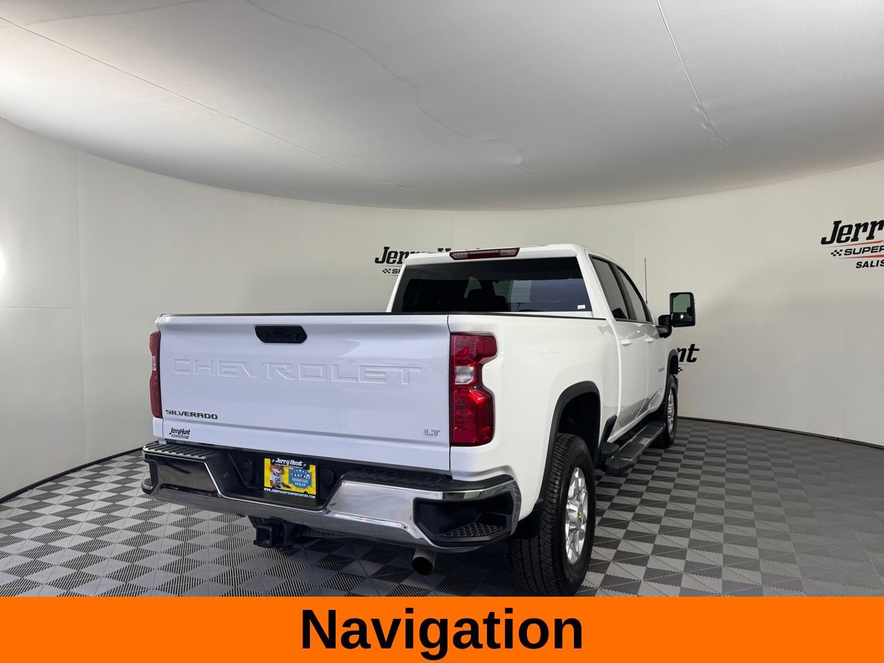 Used 2025 Chevrolet Silverado 2500 LT AWD/4WD image 7
