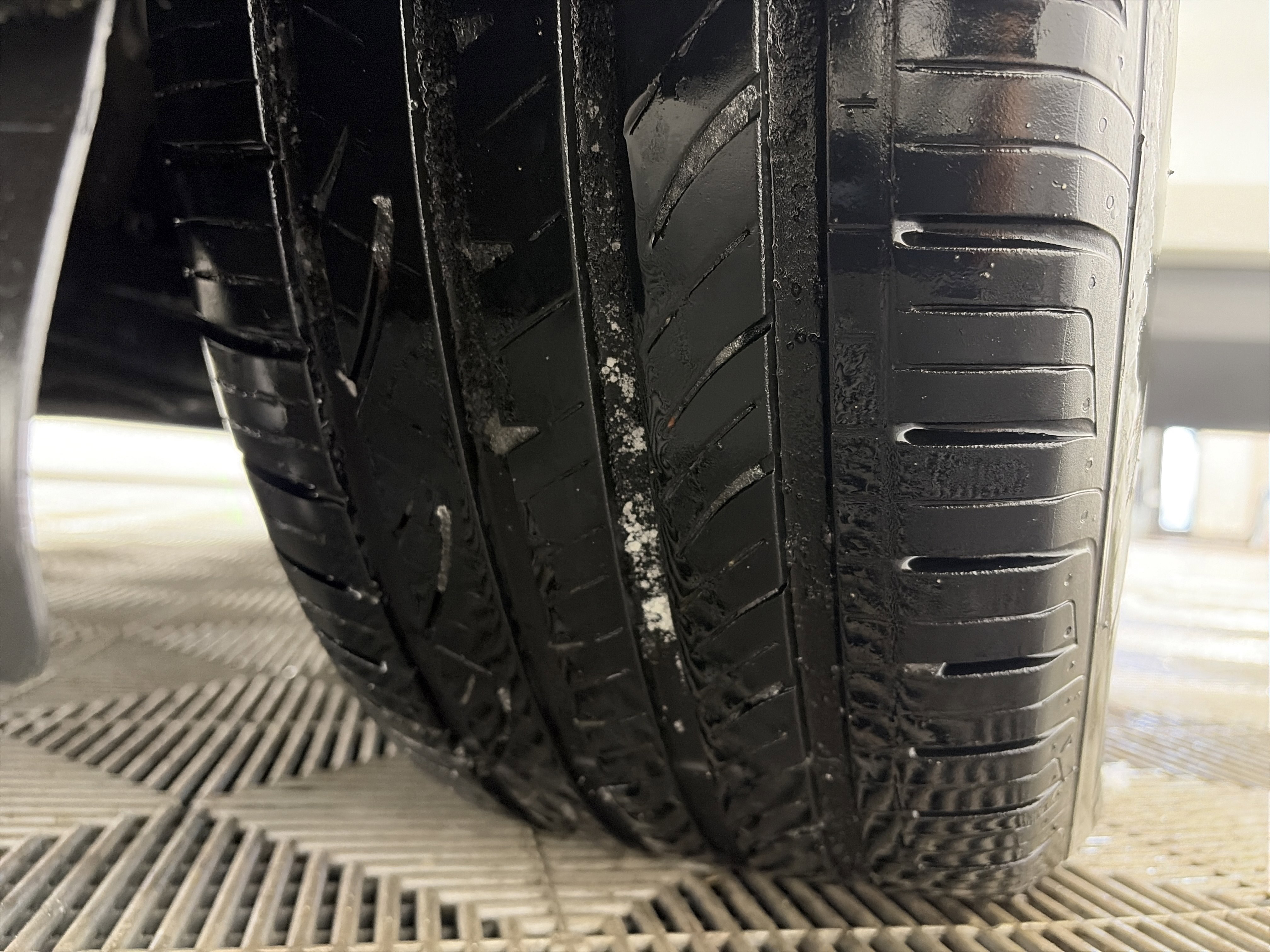 Used 2020 Ford Edge Titanium w/ Equipment Group 301A image 12