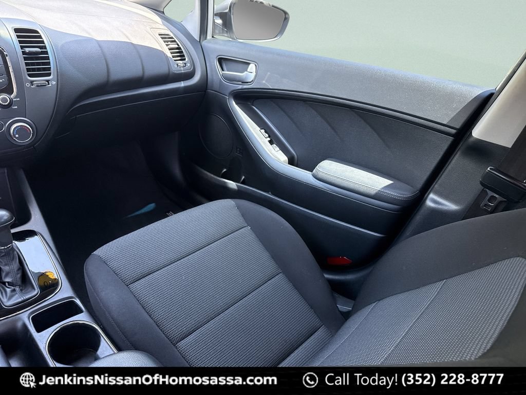 Used 2018 Kia Forte LX FWD image 27