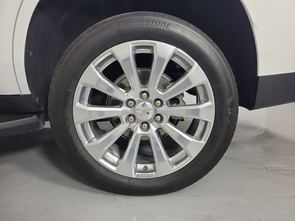 Used 2024 Chevrolet Tahoe Premier AWD/4WD image 9