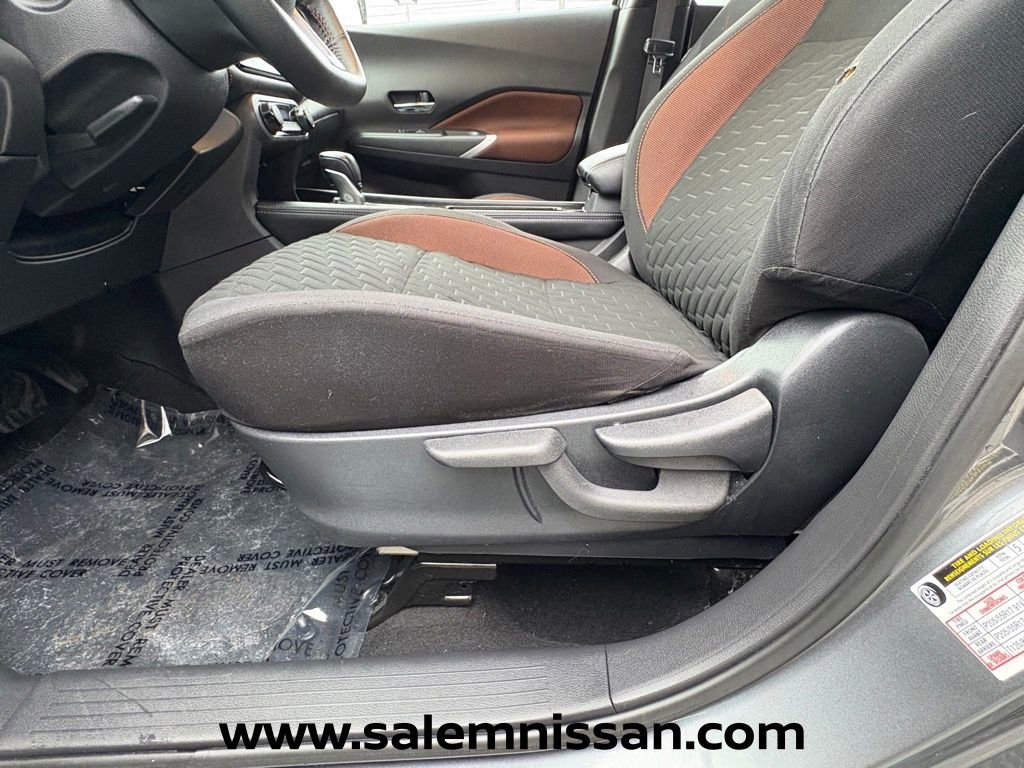 Used 2021 Nissan Kicks SR FWD image 12