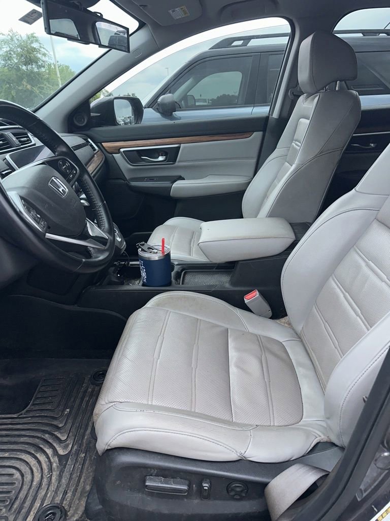 Used 2018 Honda CR-V Touring image 3