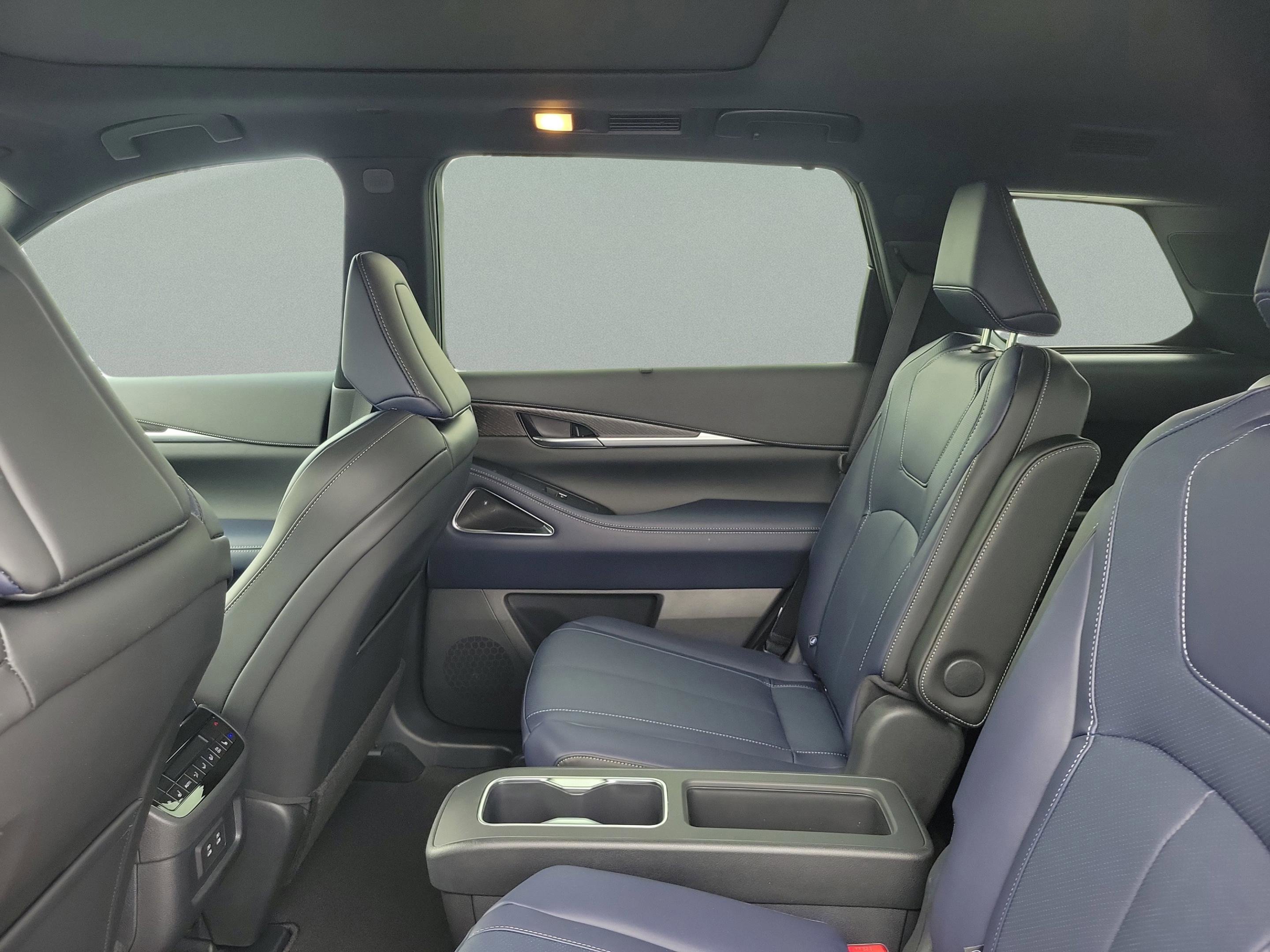 New 2026 INFINITI QX60 Sport w/ Dark Cargo Package image 9