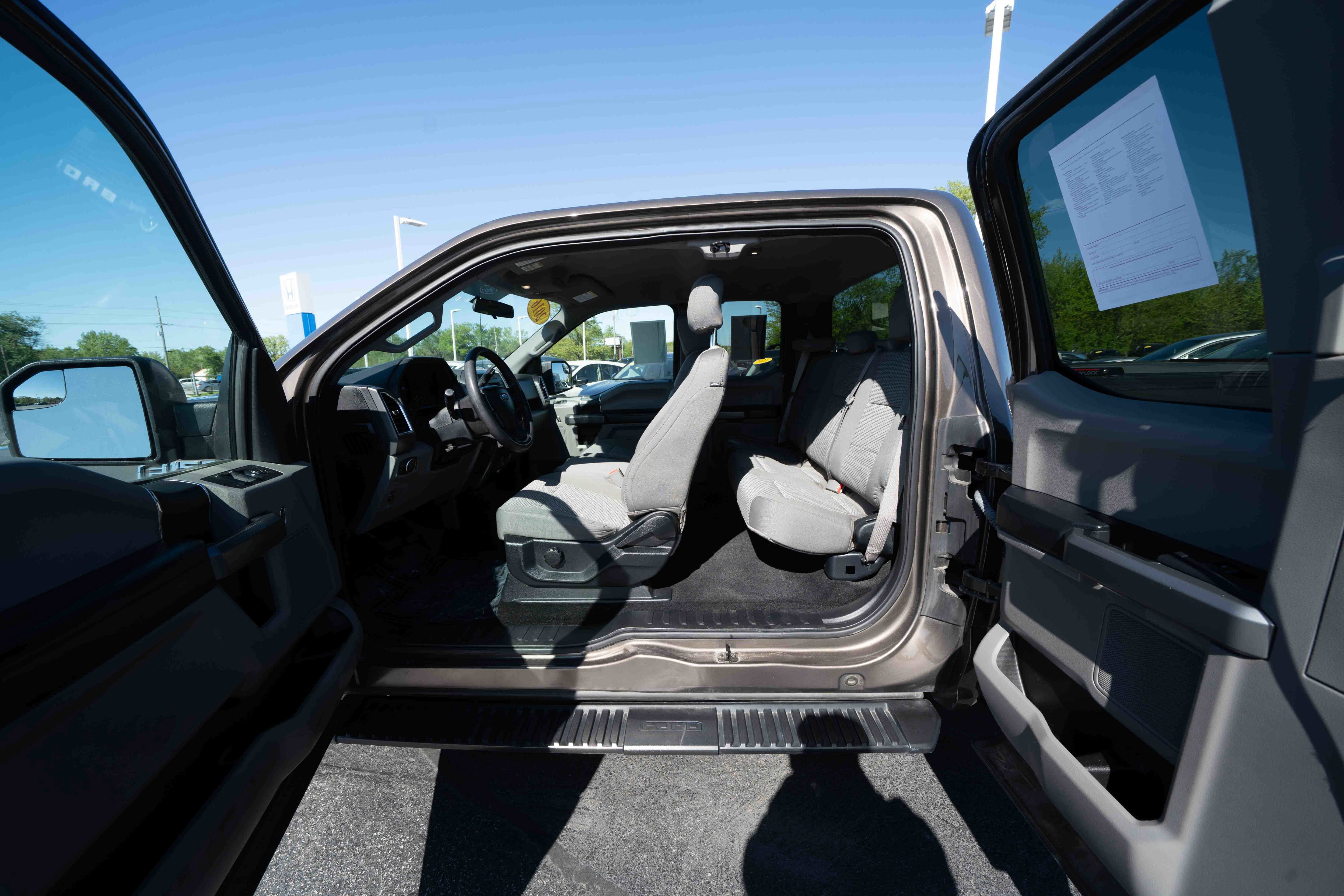Used 2016 Ford F150 XLT RWD image 23