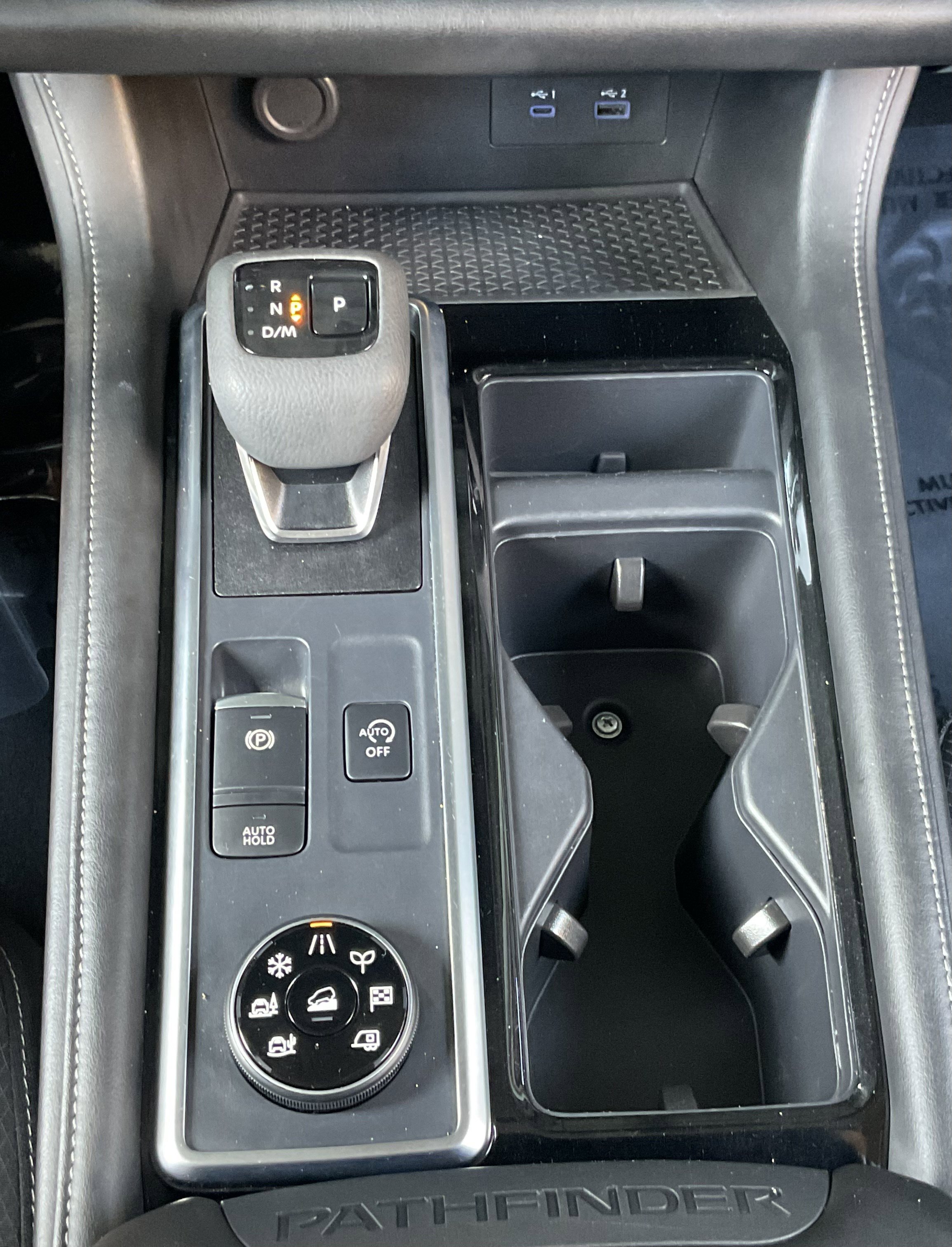 Used 2025 Nissan Pathfinder SV AWD/4WD image 18