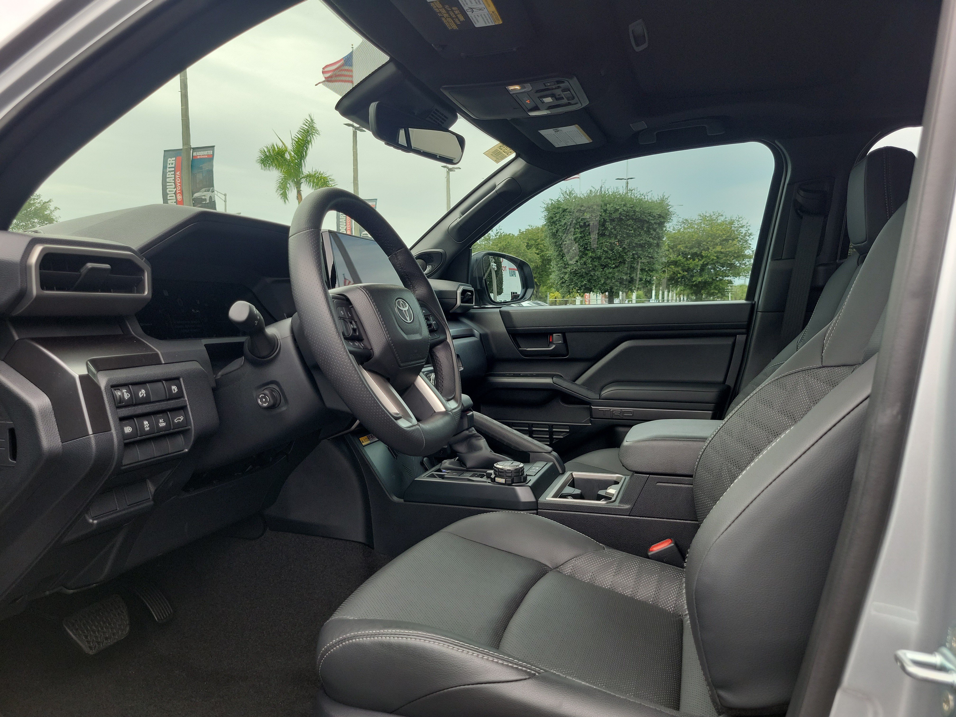 Used 2026 Toyota 4Runner SR5 AWD/4WD image 19