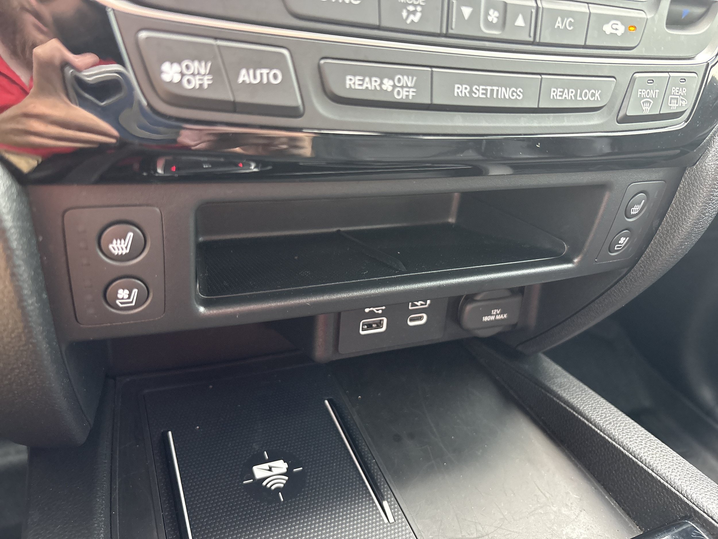 Used 2025 Honda Ridgeline Black Edition image 8