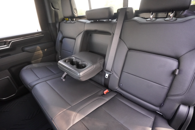 Used 2025 Chevrolet Silverado 2500 LTZ w/ LTZ Convenience Package AWD/4WD image 25