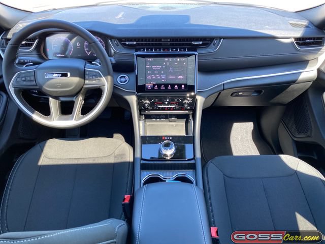 New 2026 Jeep Grand Cherokee Laredo X AWD/4WD image 9