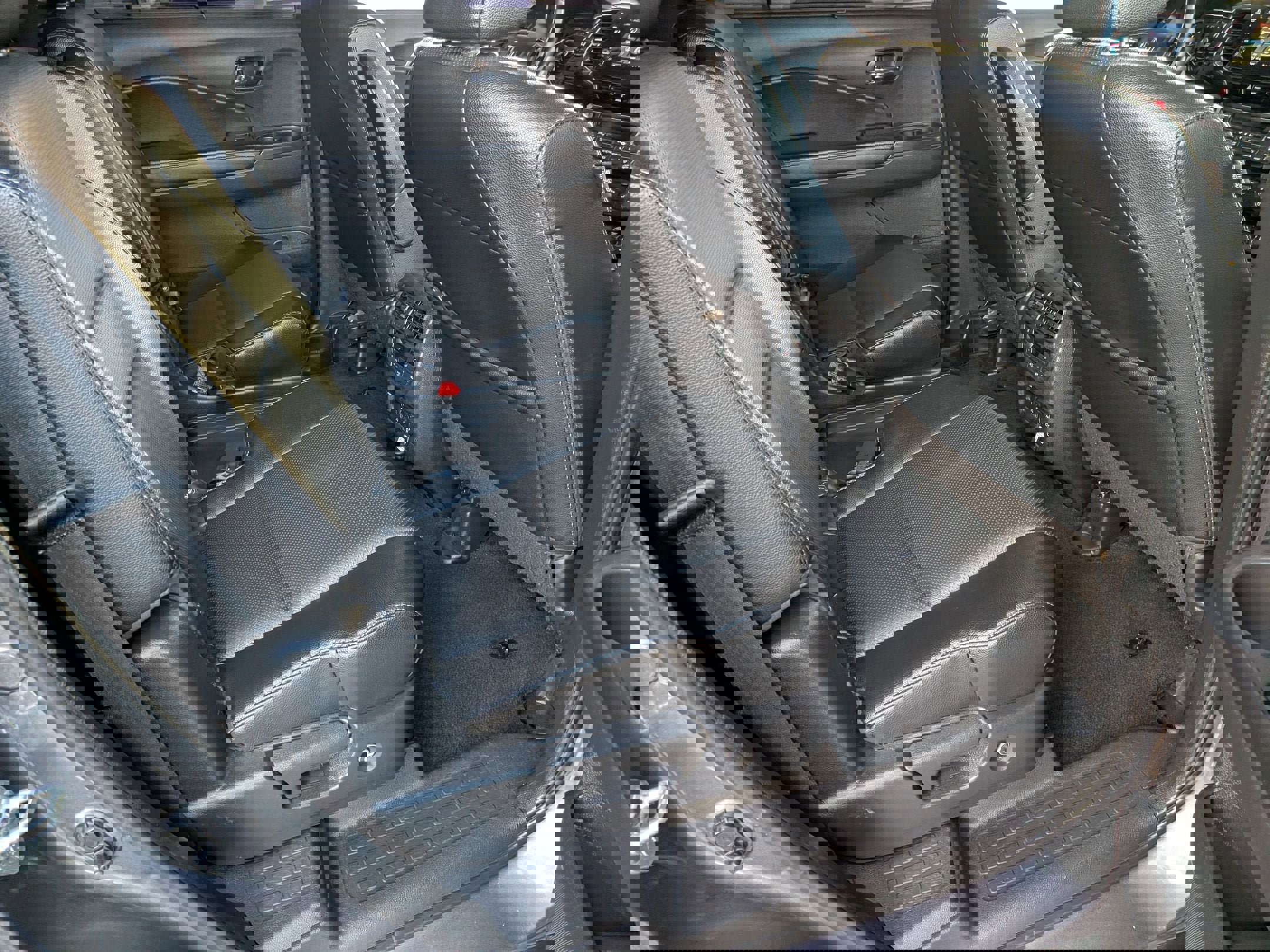 Used 2022 Honda Pilot Elite image 34