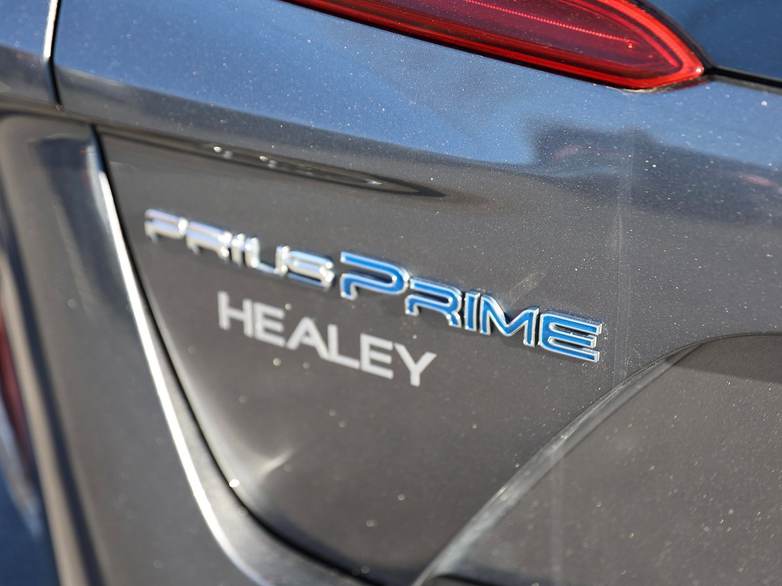 Used 2022 Toyota Prius Prime LE image 11