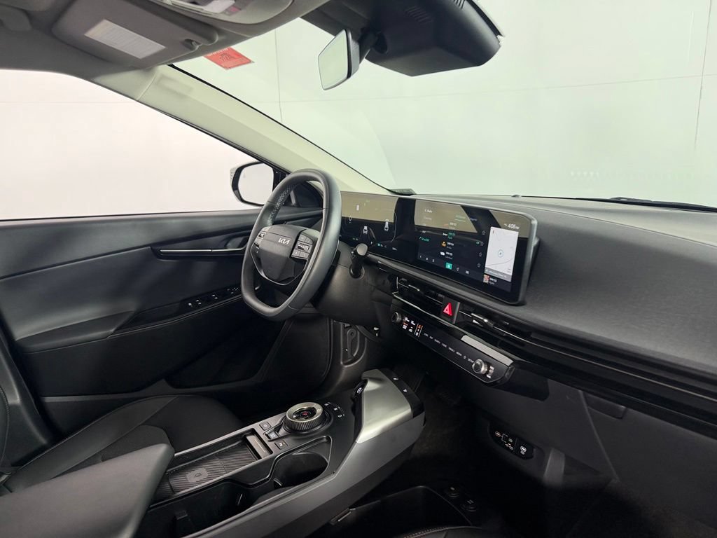 Used 2025 Kia EV6 Light RWD image 32