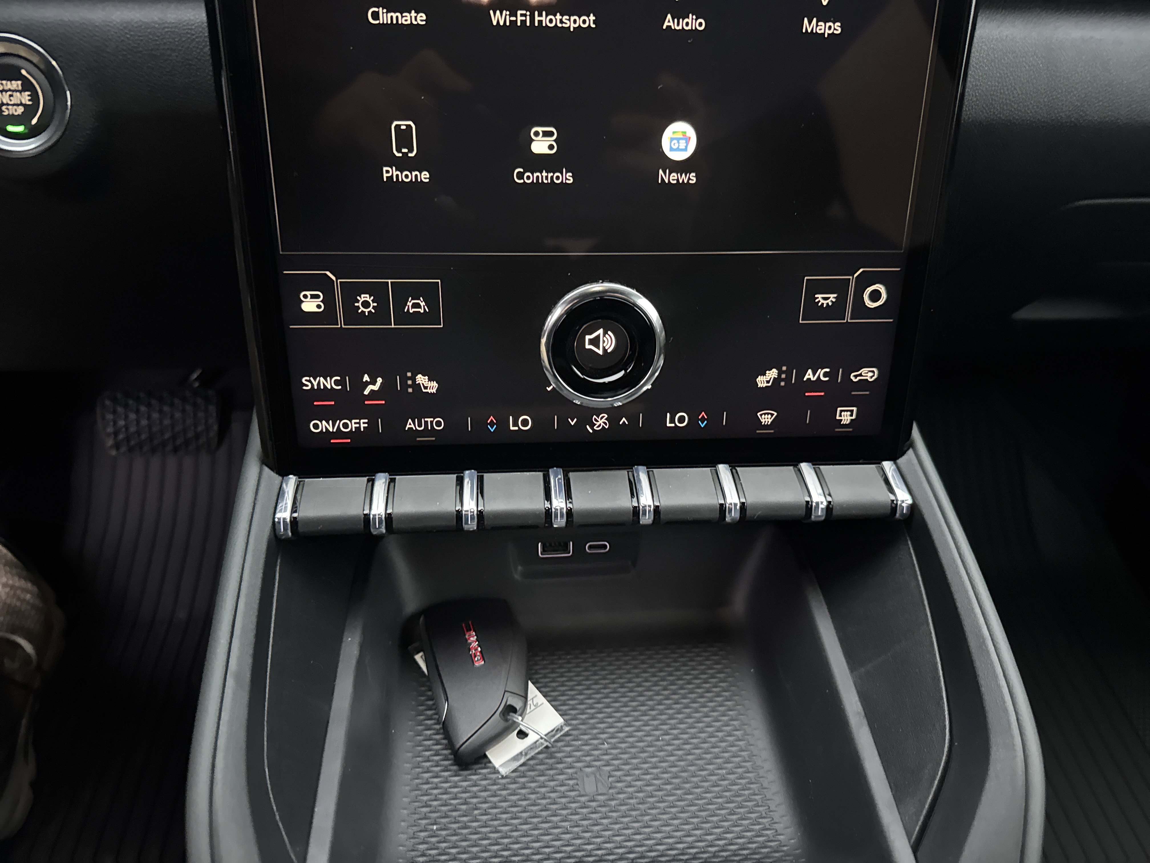 New 2026 GMC Terrain AT4 w/ LPO, Floor Liner Package image 25