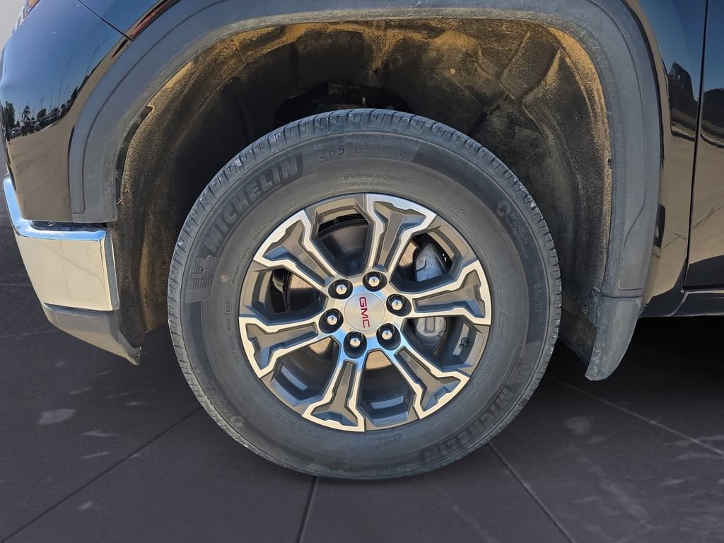 Used 2025 GMC Sierra 1500 SLT AWD/4WD image 14