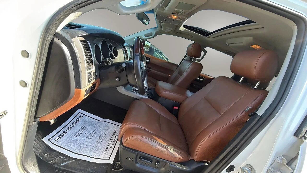 Used 2014 Toyota Sequoia Platinum AWD/4WD image 15