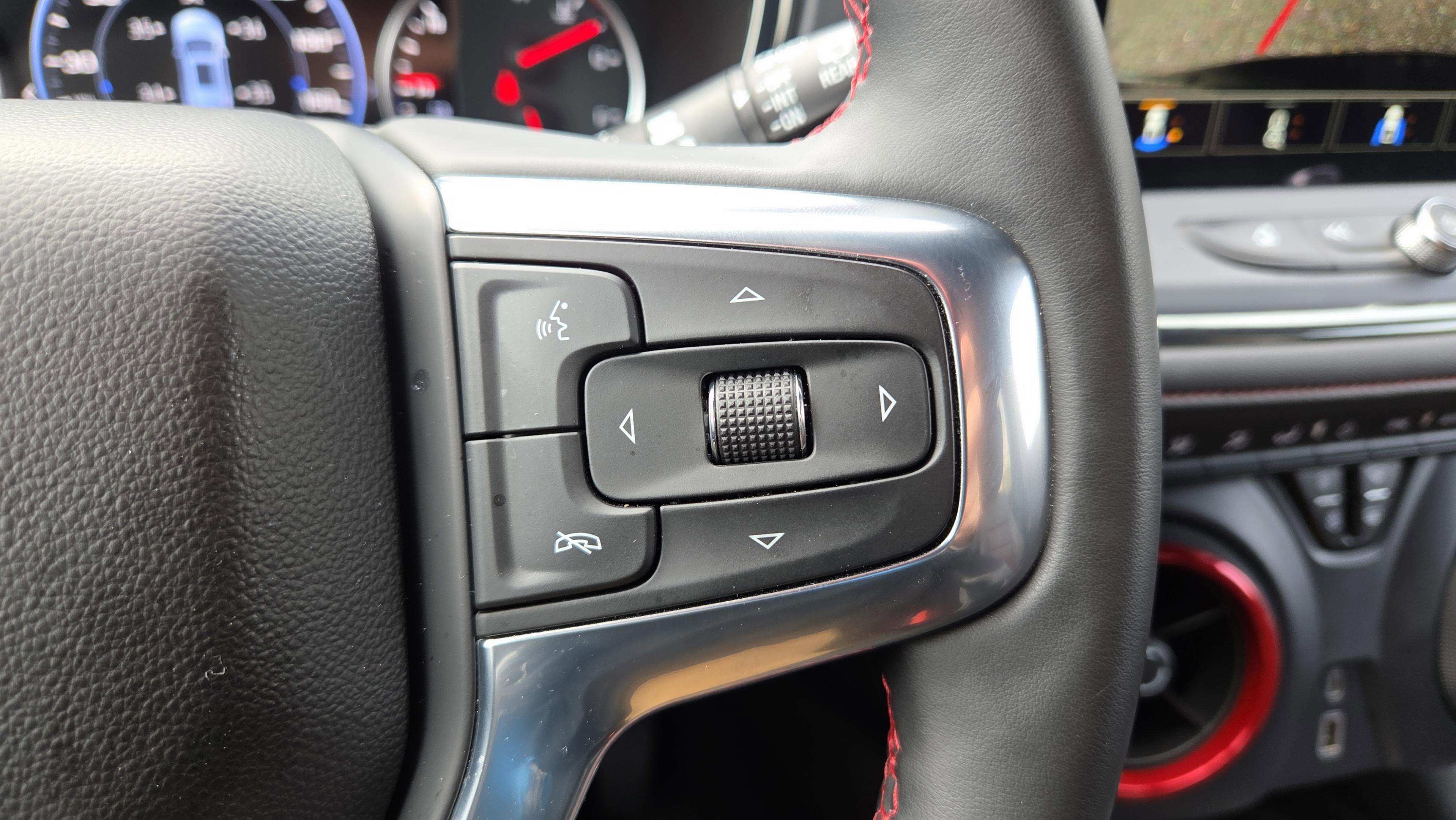 Used 2023 Chevrolet Blazer RS w/ Driver Confidence II Package image 29