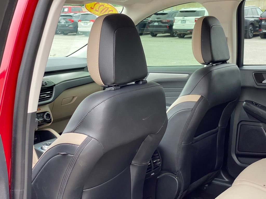 Used 2022 Ford Escape Titanium AWD/4WD image 26
