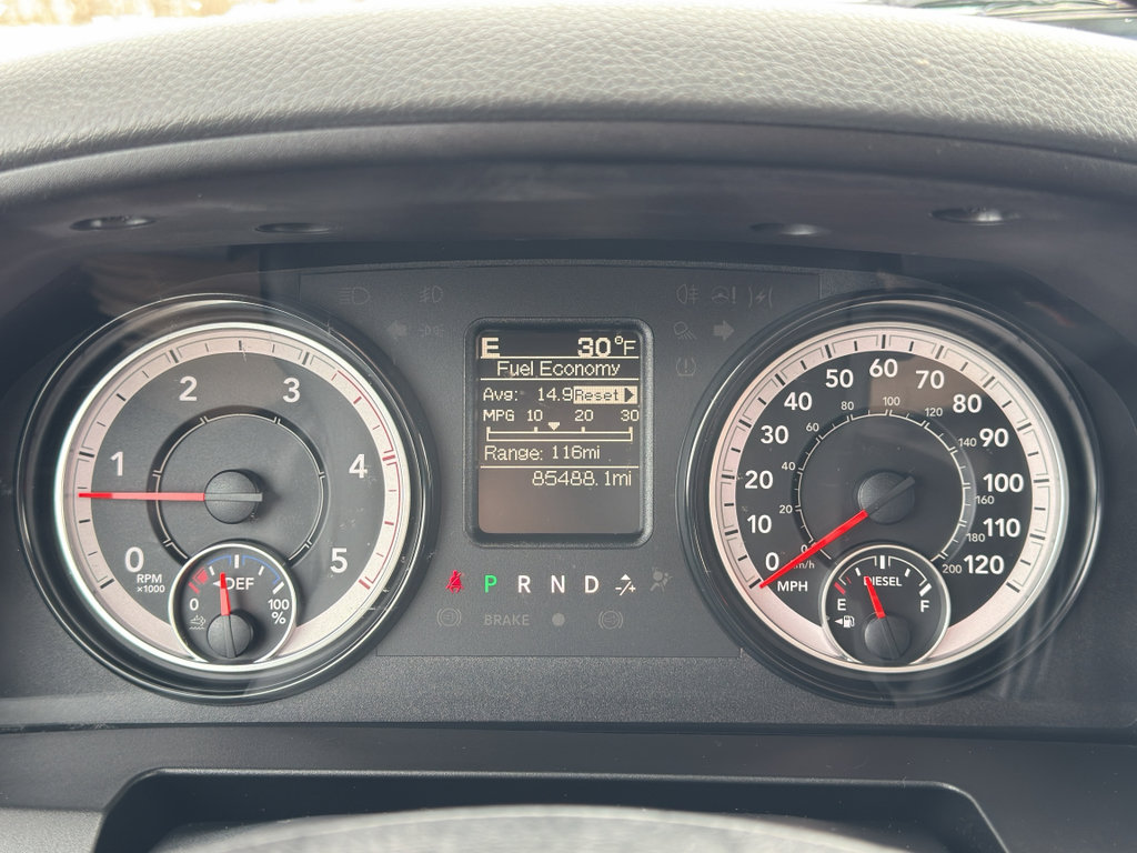 Used 2017 RAM 3500 Tradesman w/ Chrome Appearance Group image 32