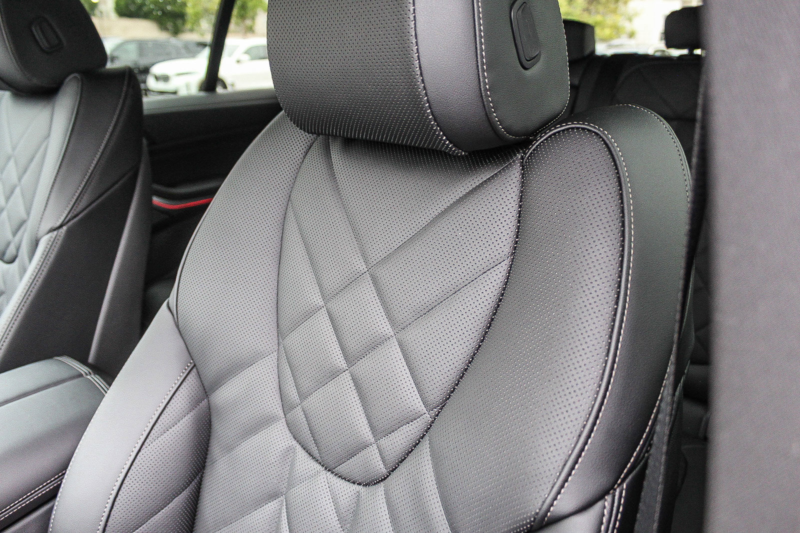 New 2026 BMW X5 xDrive40i w/ Premium Package image 25