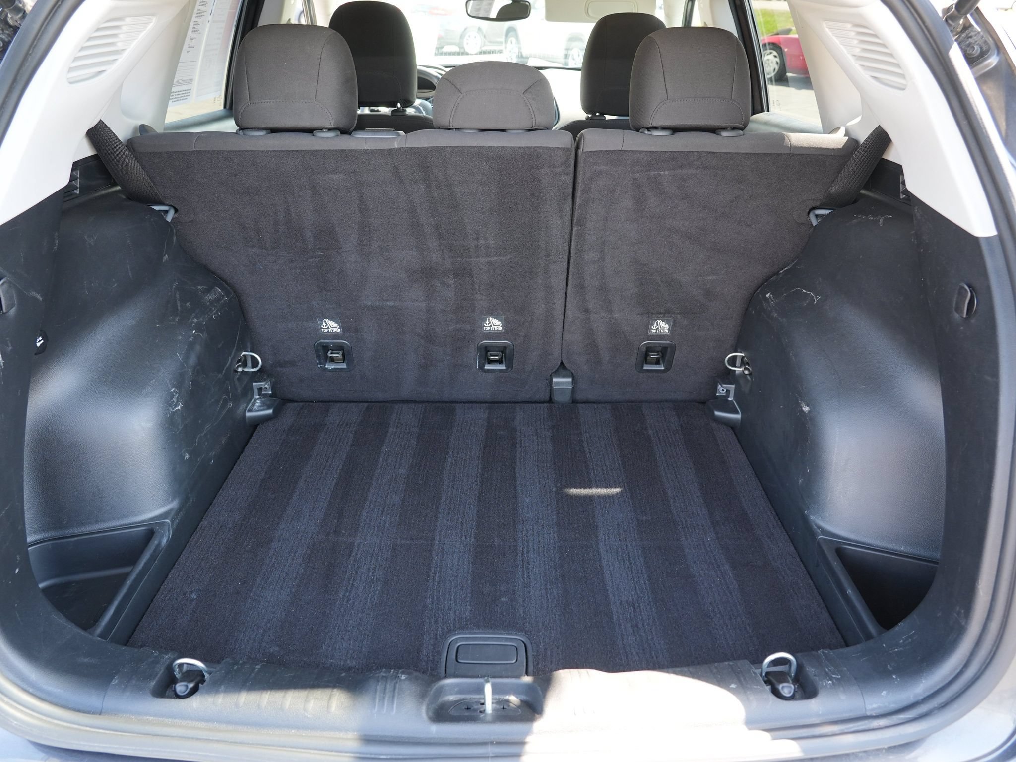 Used 2018 Jeep Compass Sport AWD/4WD image 28