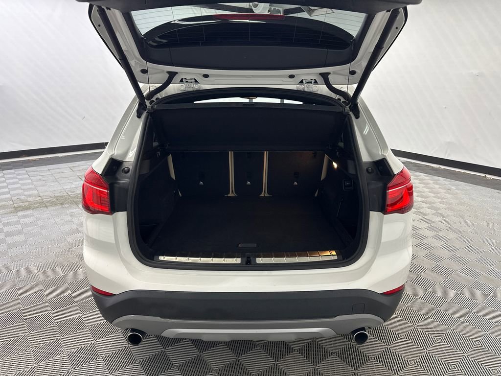 Used 2018 BMW X1 sDrive28i FWD image 19