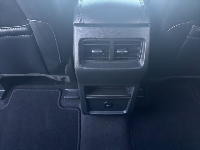 Used 2023 Ford Edge SEL image 18