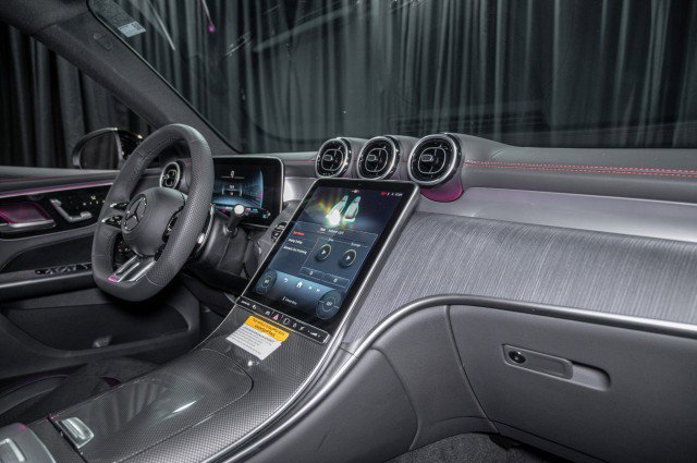 New 2026 Mercedes-Benz GLC 43 AMG 4MATIC image 15