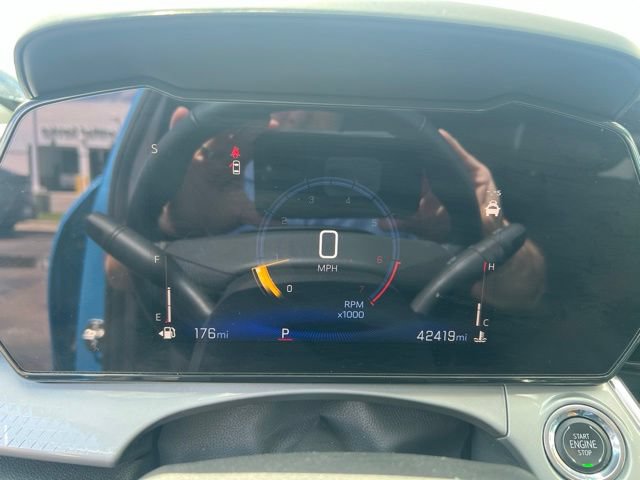 Used 2025 Chevrolet Trax LT w/ Driver Confidence Package FWD image 21