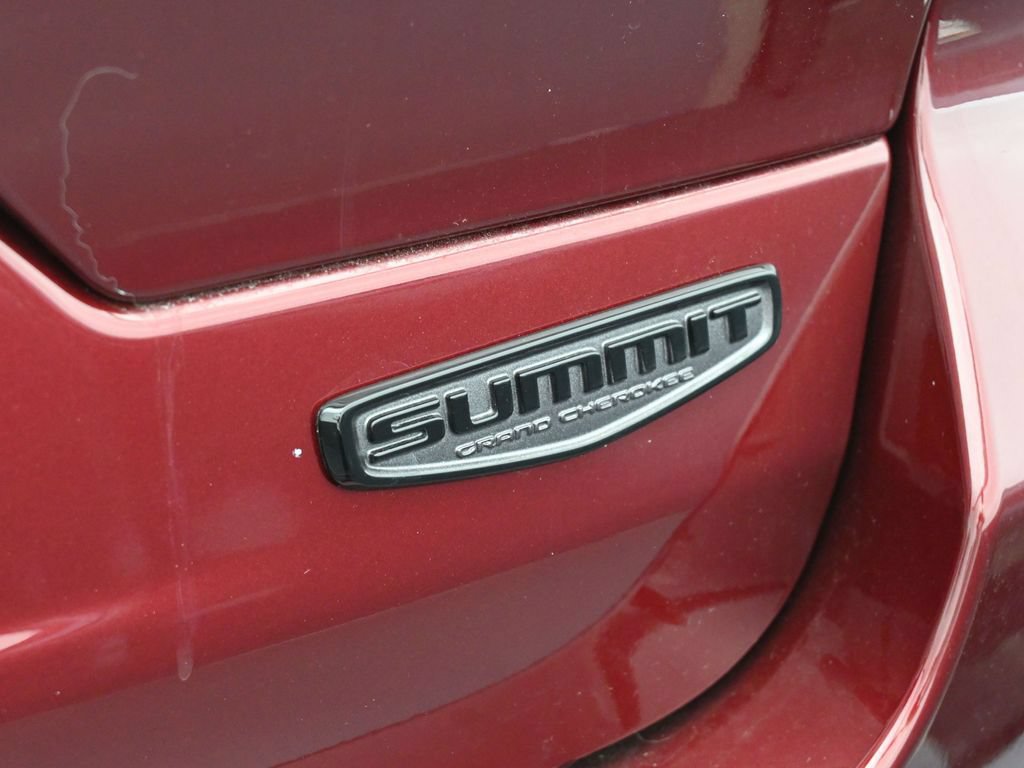 New 2025 Jeep Grand Cherokee Summit AWD/4WD image 37