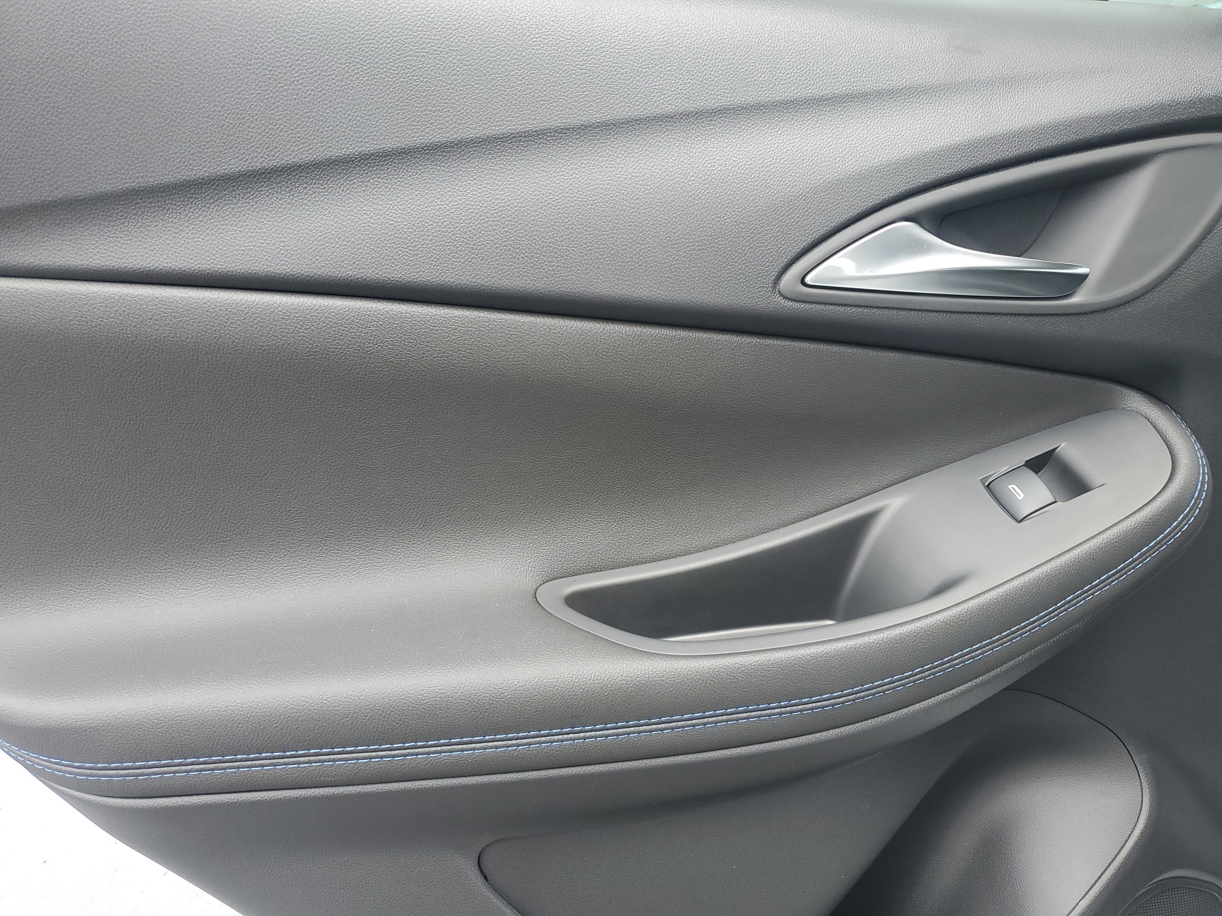 New 2026 Buick Encore GX Sport Touring image 11