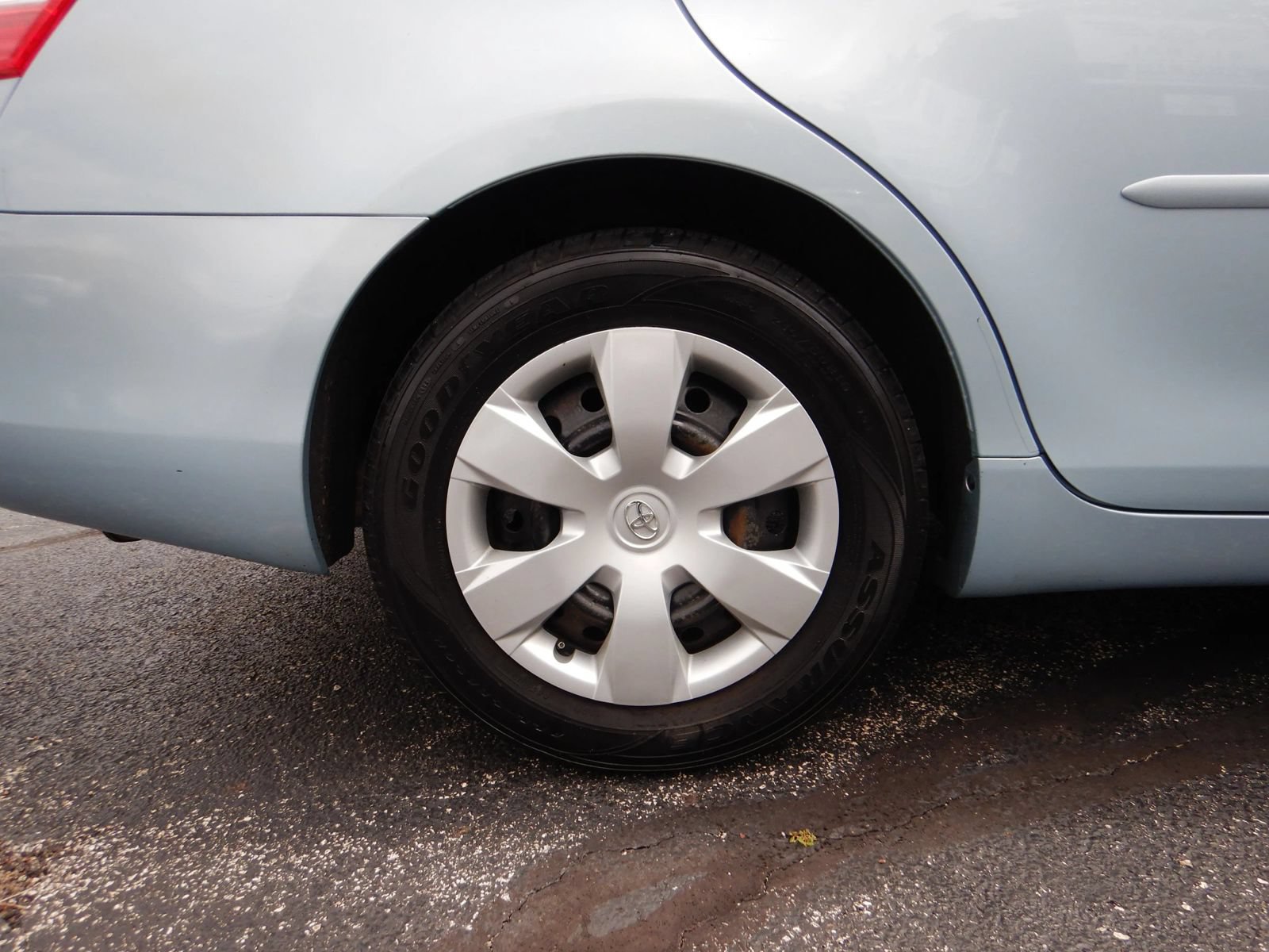 Used 2007 Toyota Camry LE FWD image 29