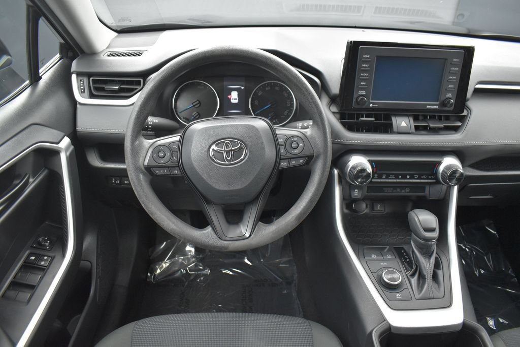 Used 2022 Toyota RAV4 LE AWD/4WD image 14