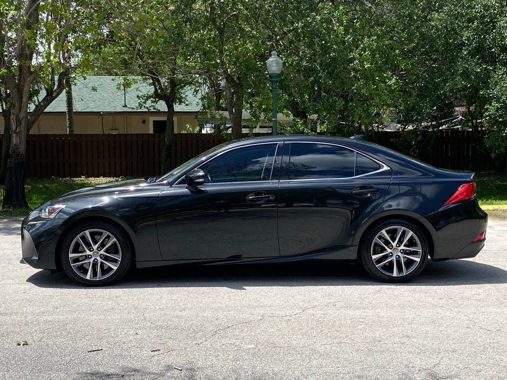 Used 2018 Lexus IS 300 w/ Accessory Package 2 RWD image 4