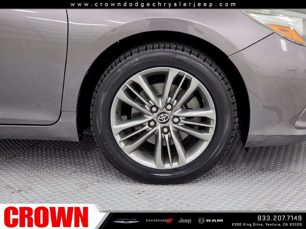 Used 2017 Toyota Camry SE FWD image 9