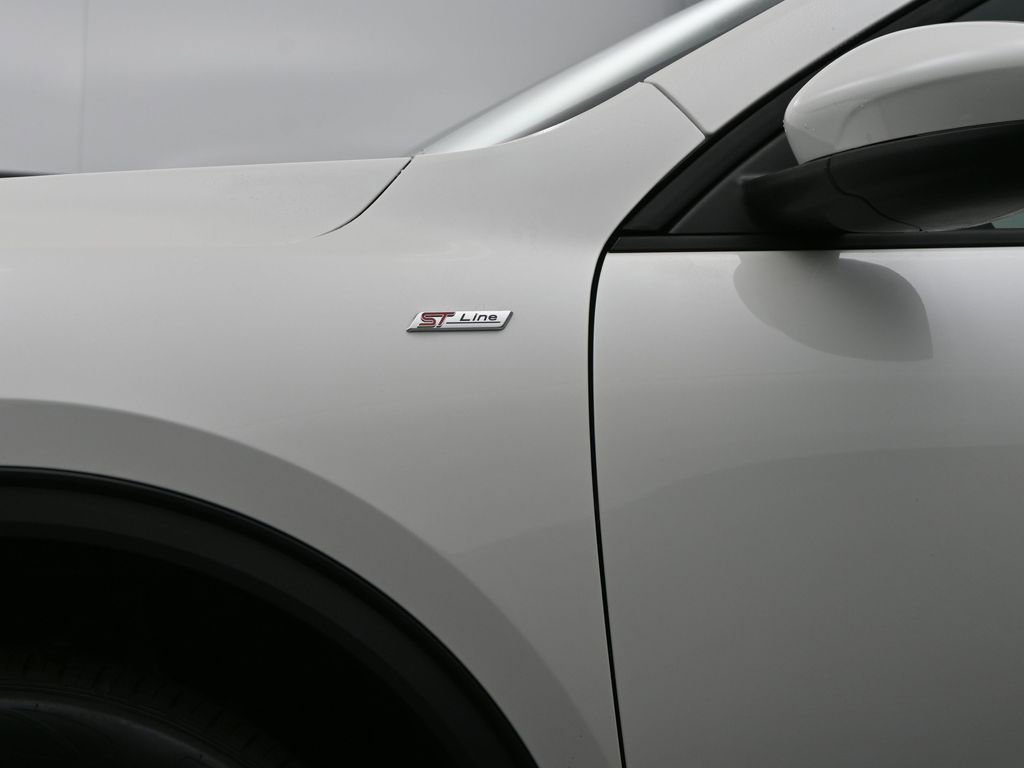 New 2025 Ford Escape ST-Line Elite image 11
